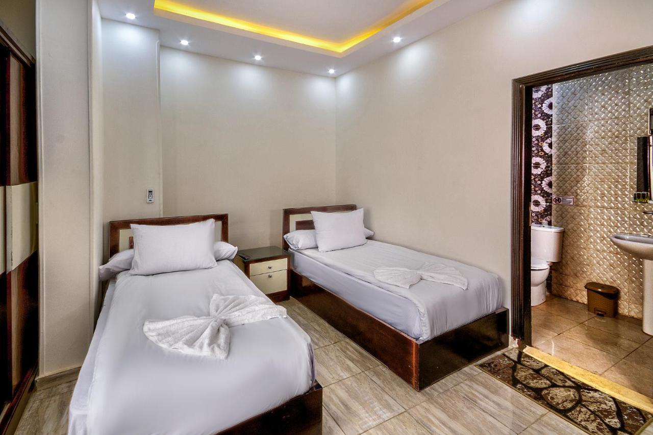 Tut Pyramids View Hotel Kafrat al Jabal Exterior photo