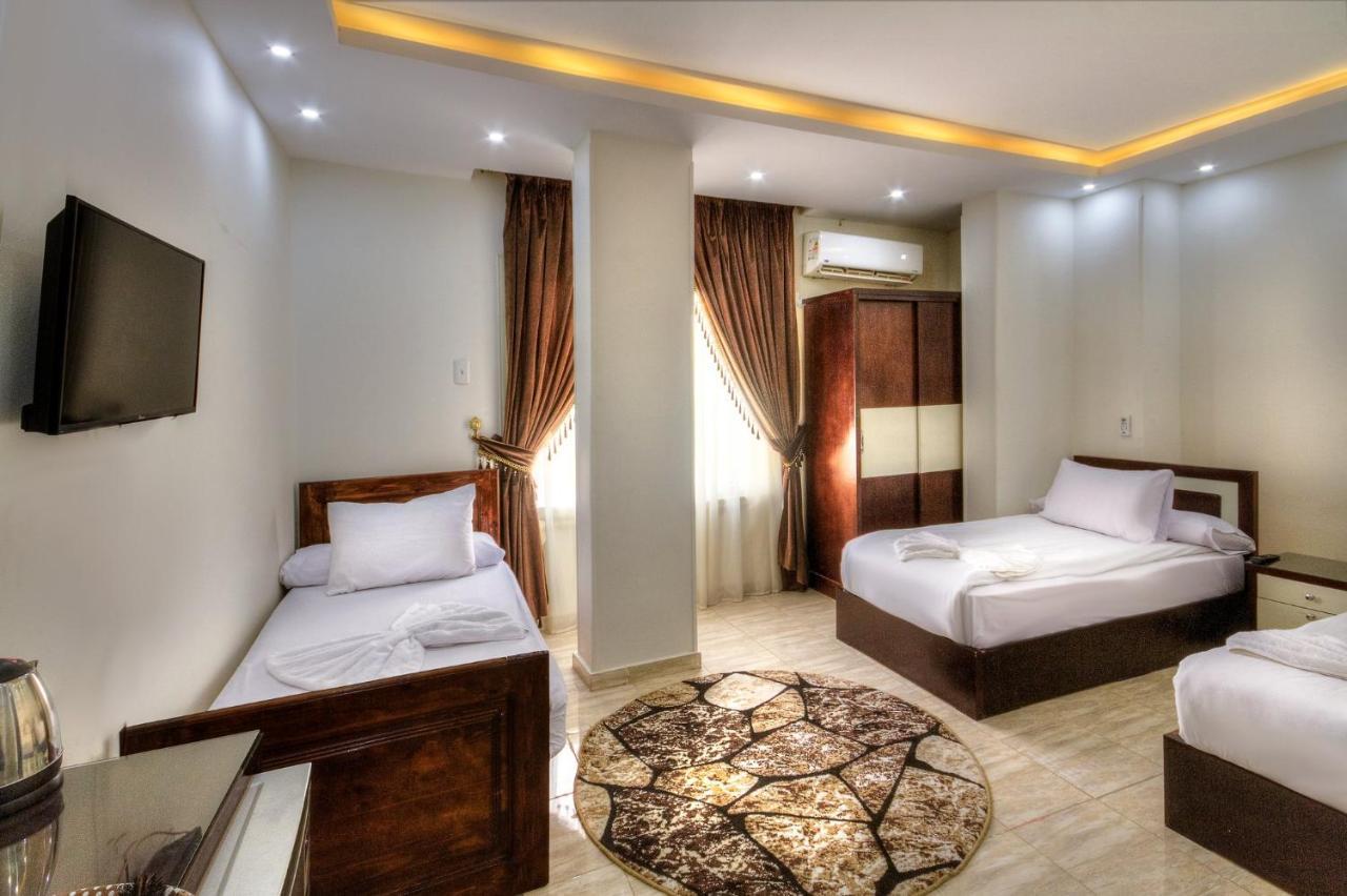 Tut Pyramids View Hotel Kafrat al Jabal Exterior photo