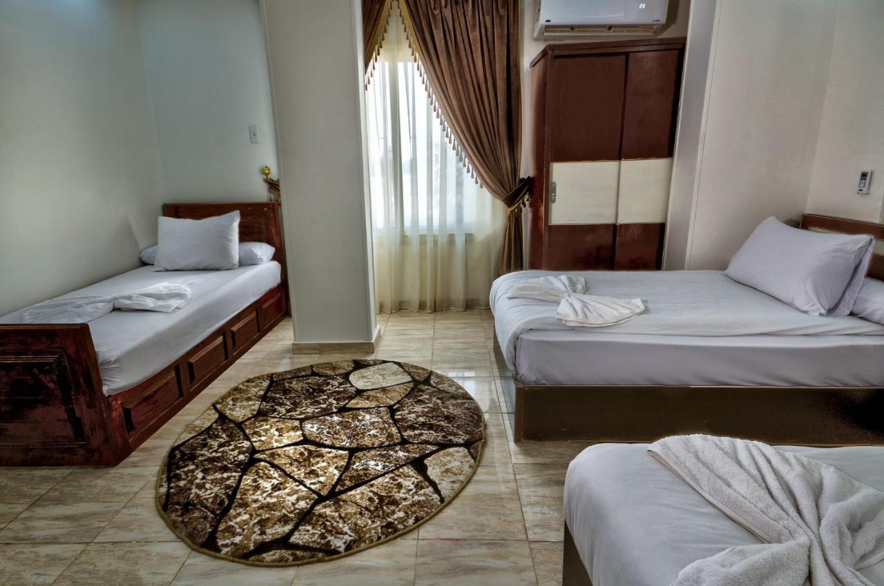 Tut Pyramids View Hotel Kafrat al Jabal Exterior photo