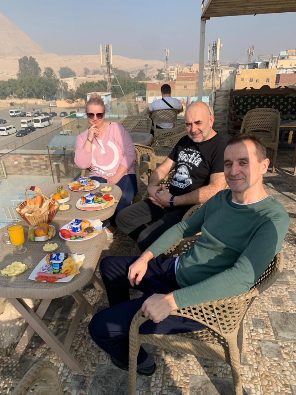Tut Pyramids View Hotel Kafrat al Jabal Exterior photo