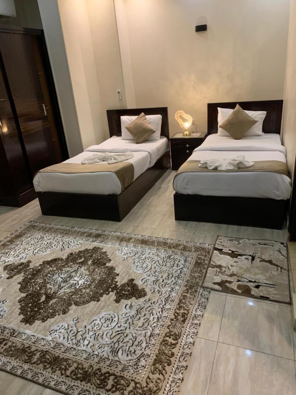 Tut Pyramids View Hotel Kafrat al Jabal Exterior photo